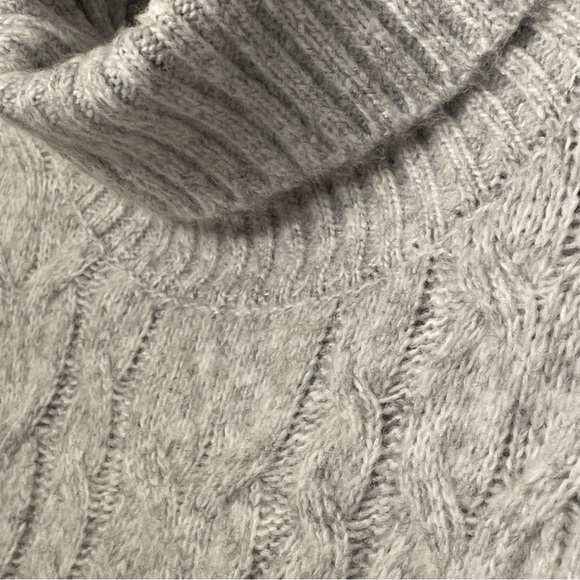 WITTY FOX Heather Gray Turtleneck Cuffed Sleeve Split Waist Wool Blend Sweater - Picture 2 of 8